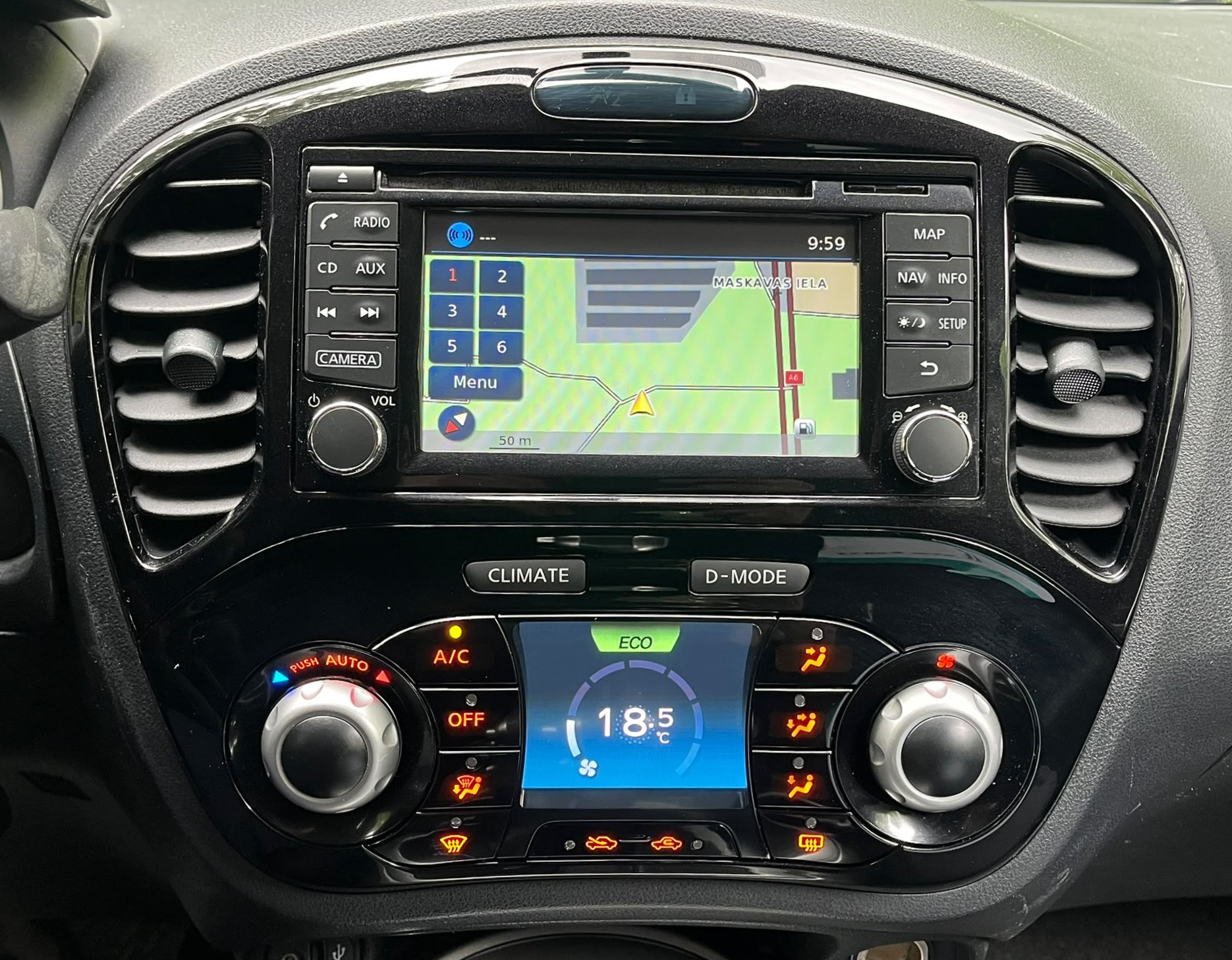 NISSAN JUKE