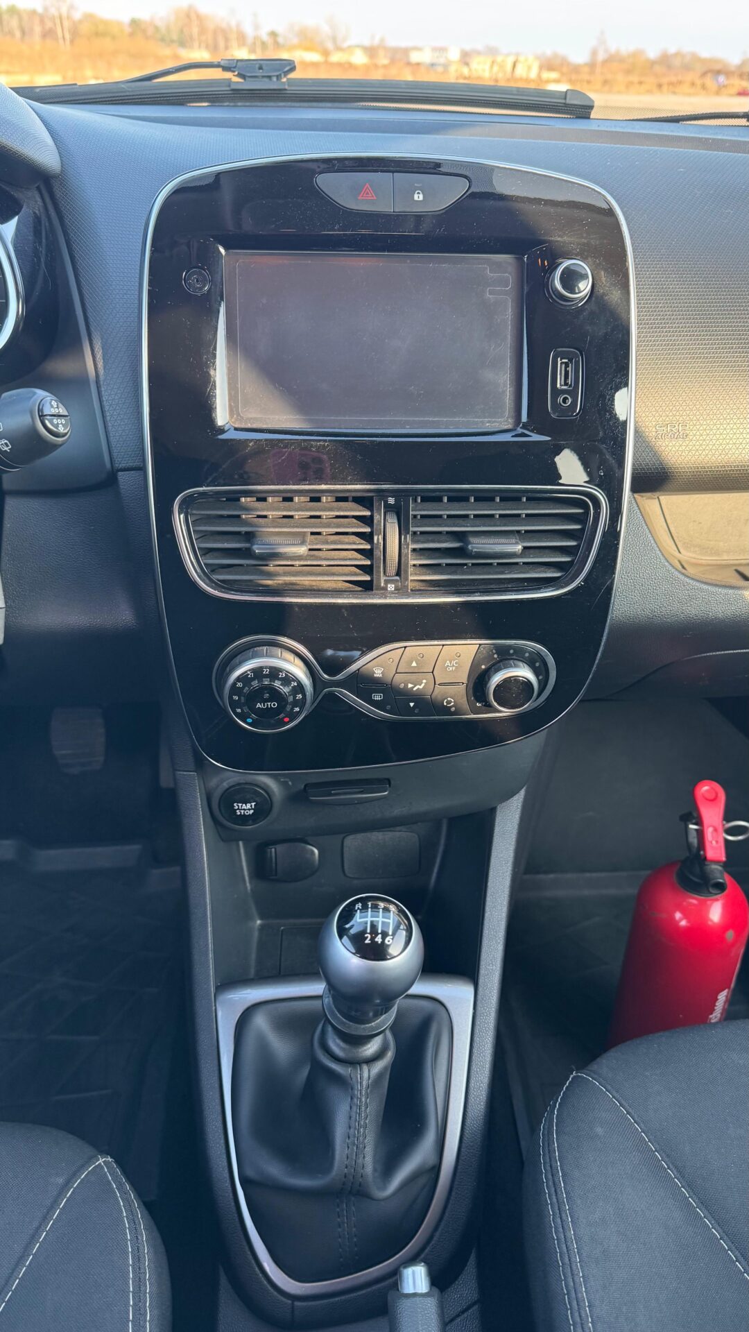 RENAULT CLIO LIMITED EDITION