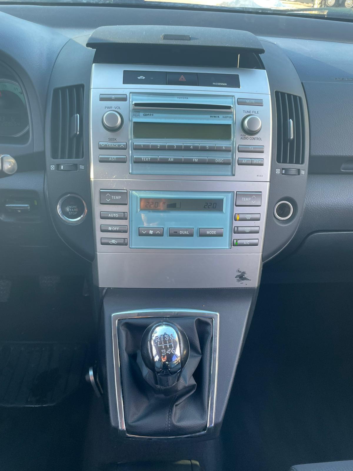 TOYOTA COROLLA VERSO