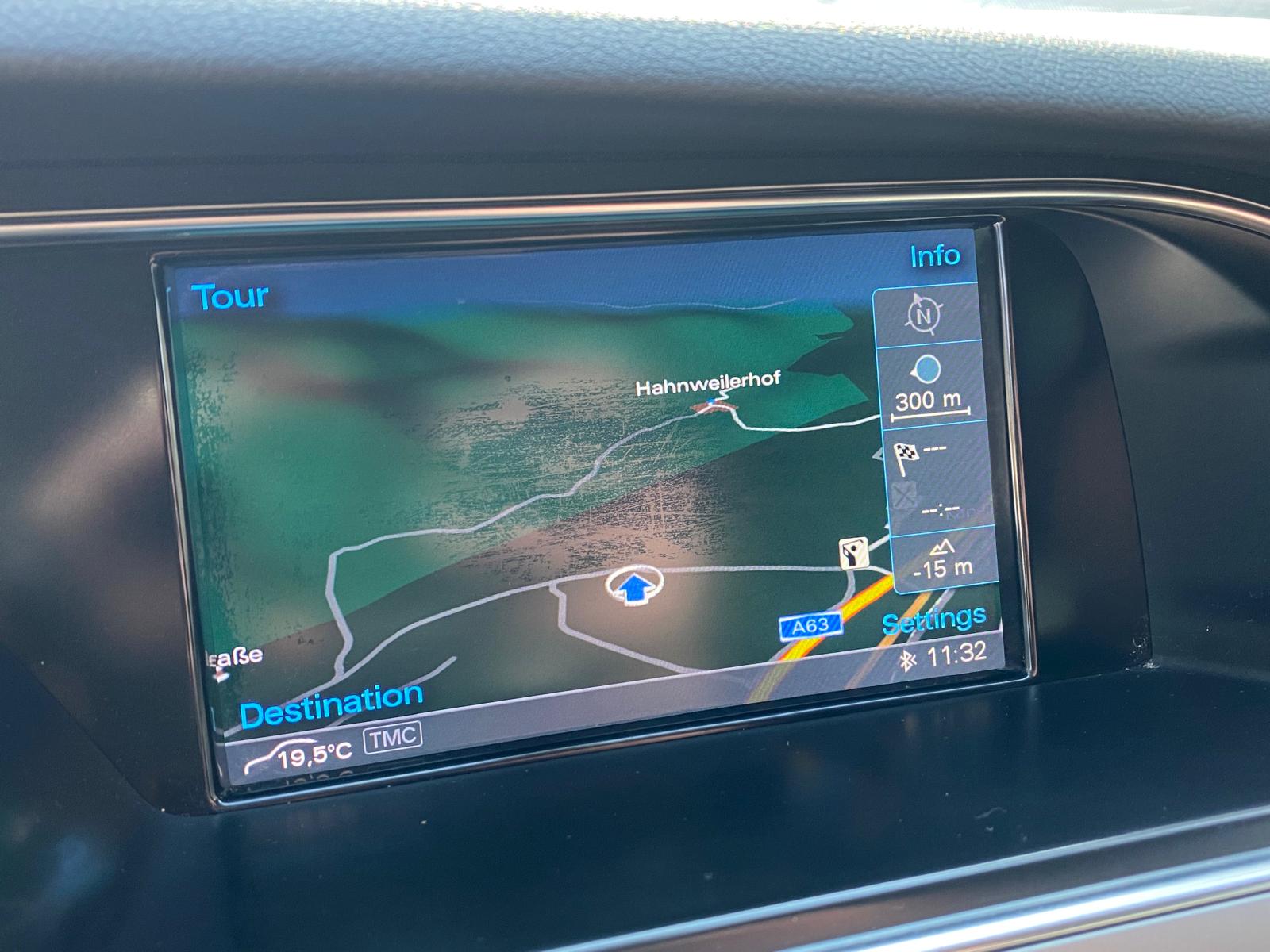 AUDI A4 S-LINE QUATTRO