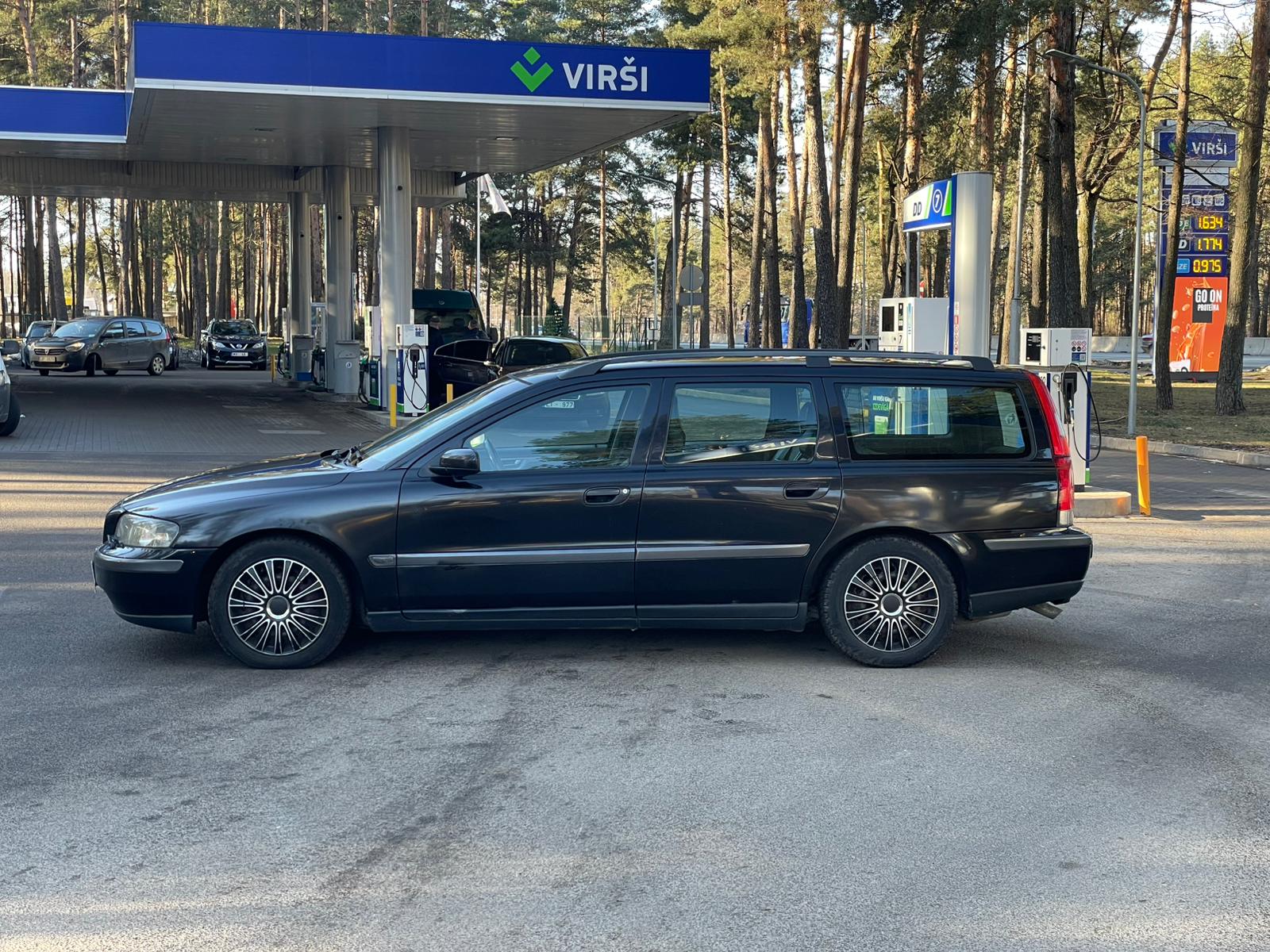 VOLVO V70
