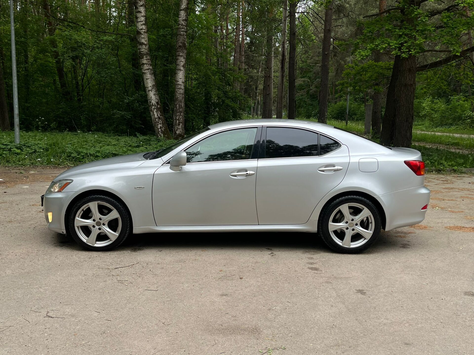 LEXUS IS 220