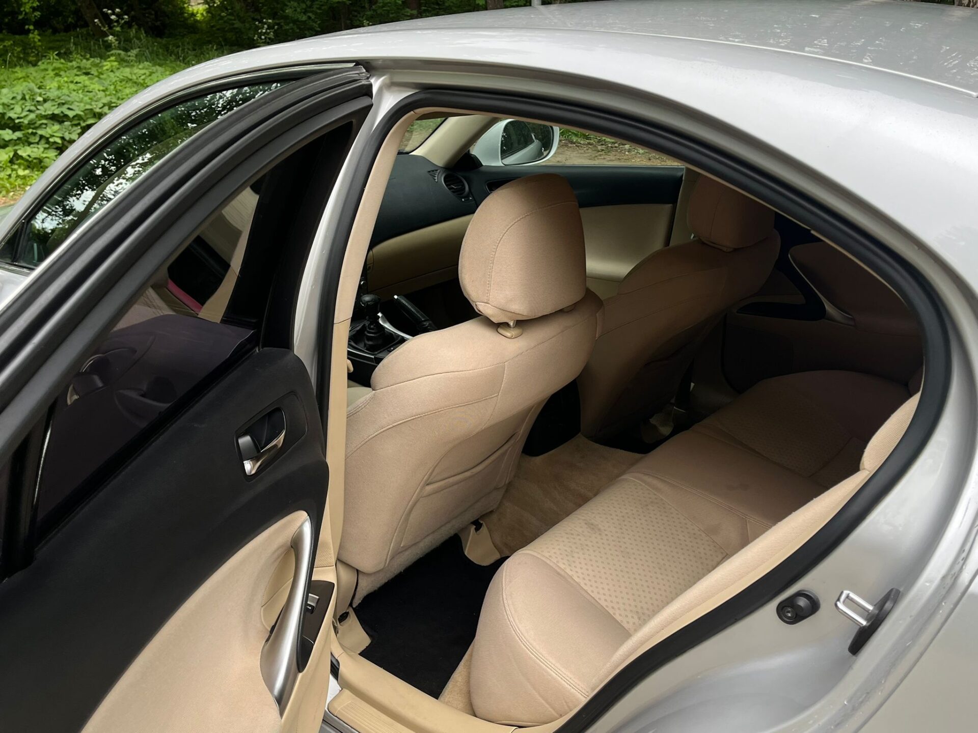 LEXUS IS 220