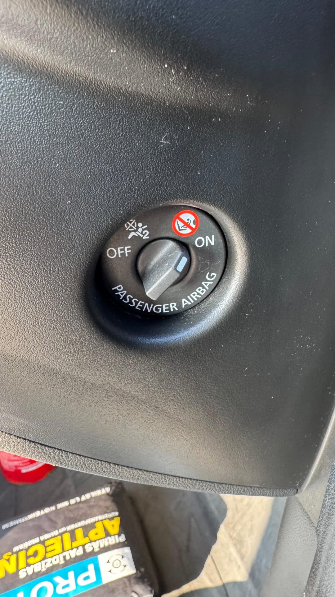 RENAULT CLIO LIMITED EDITION