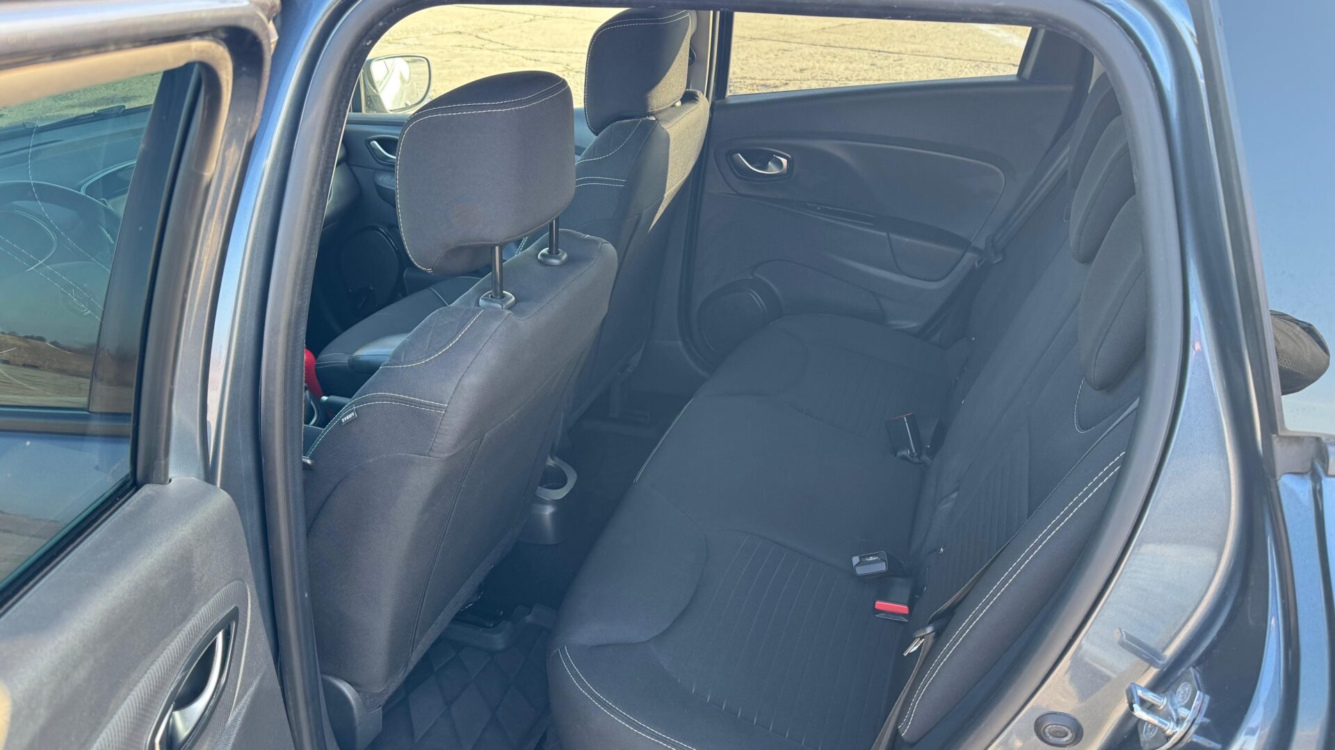 RENAULT CLIO LIMITED EDITION