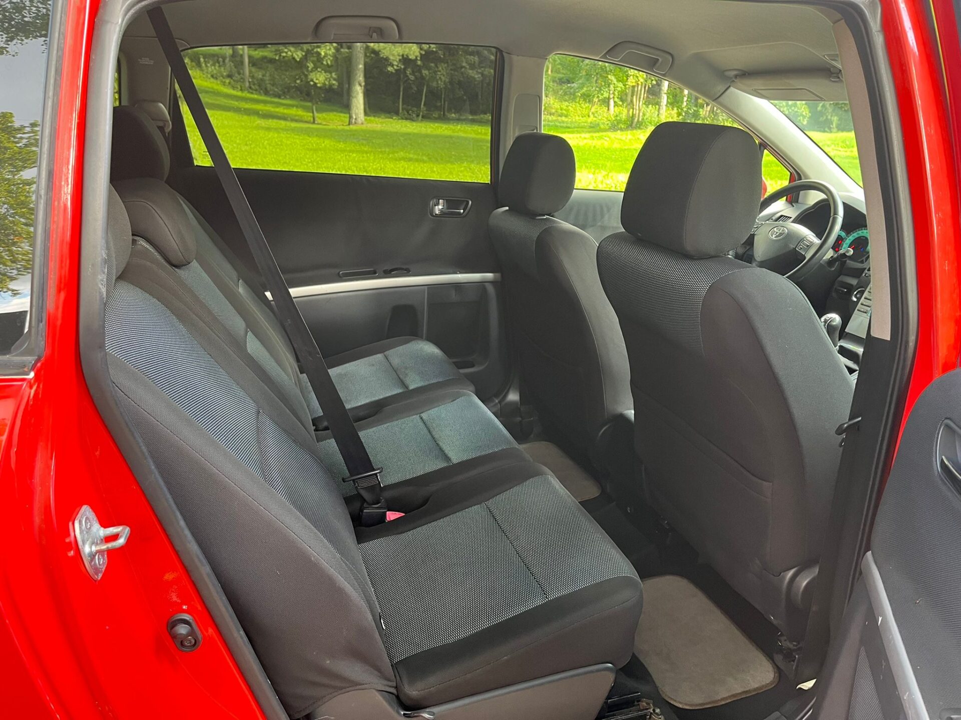 TOYOTA COROLLA VERSO