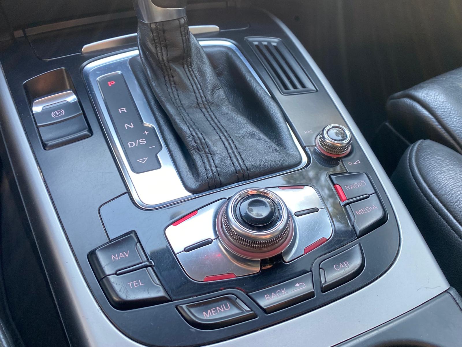 AUDI A4 S-LINE QUATTRO