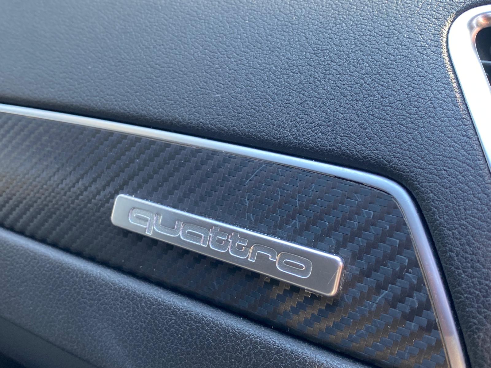 AUDI A4 S-LINE QUATTRO