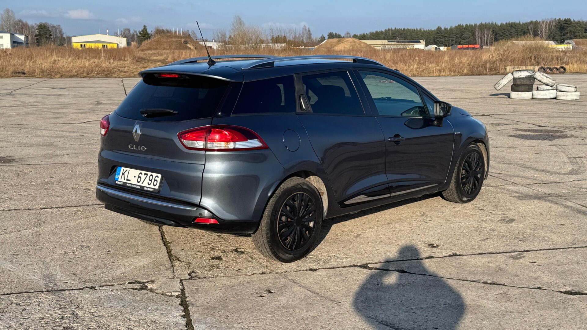 RENAULT CLIO LIMITED EDITION