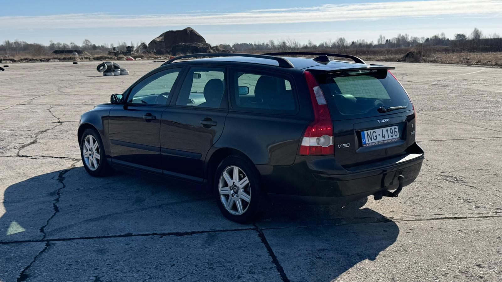 VOLVO V50