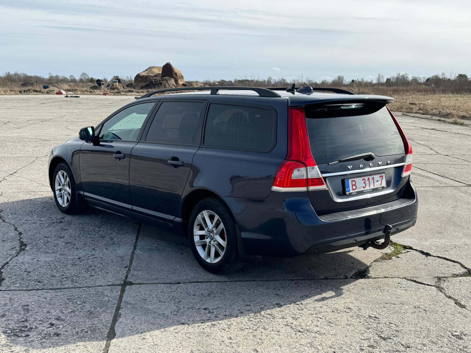 VOLVO V70