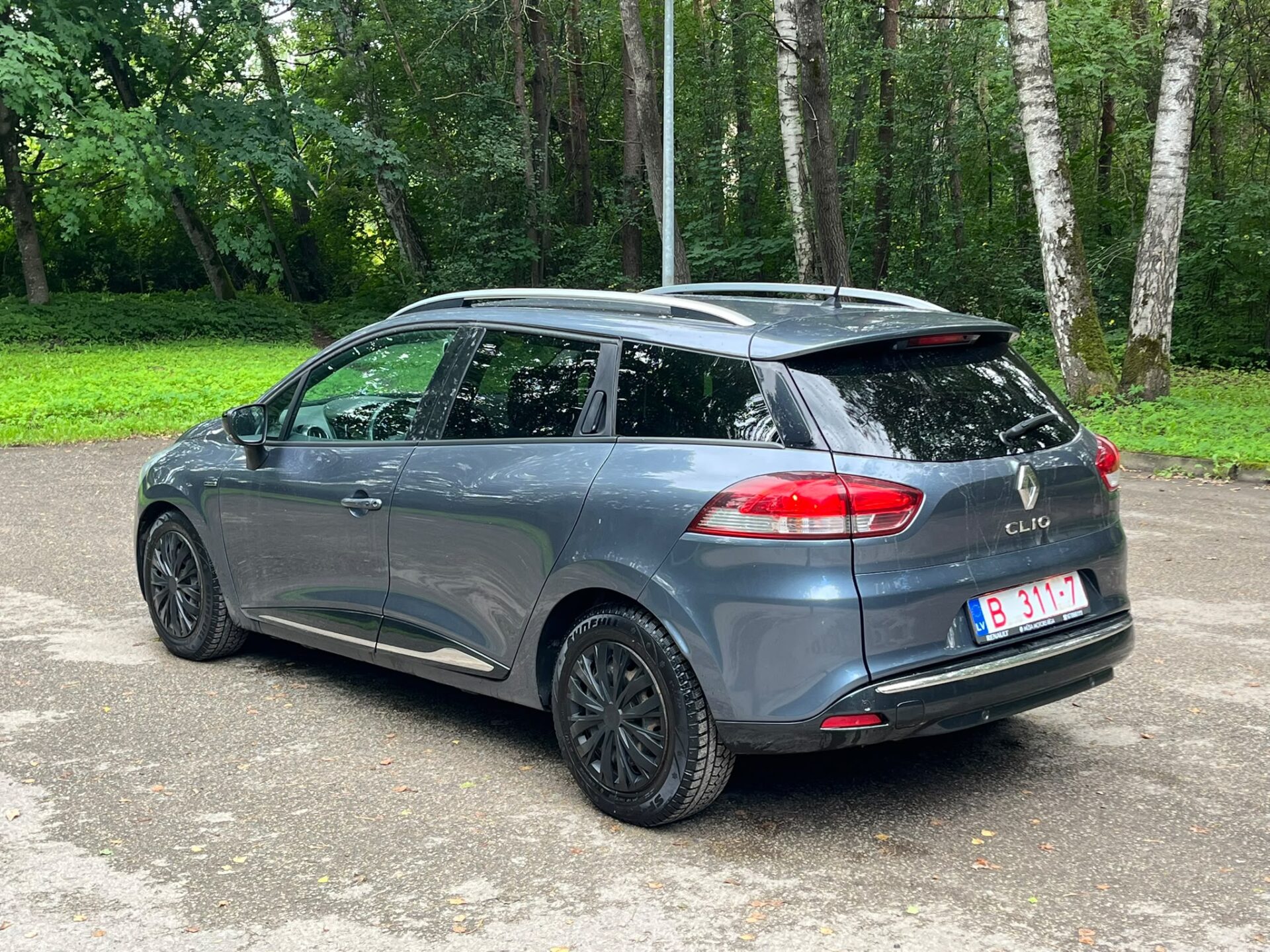 RENAULT CLIO LIMITED EDITION