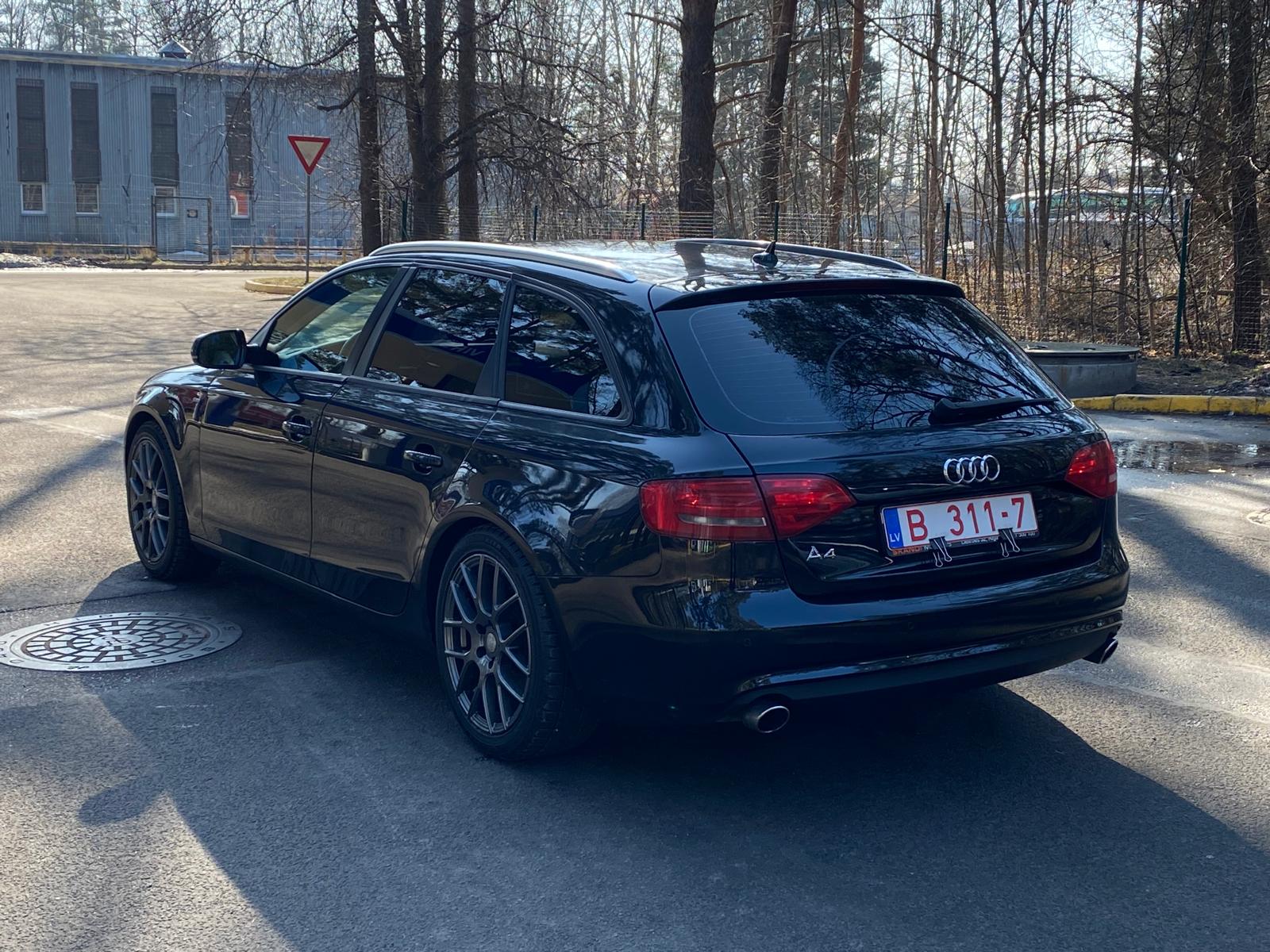 AUDI A4 S-LINE QUATTRO