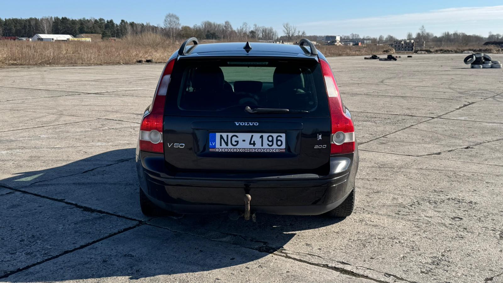 VOLVO V50