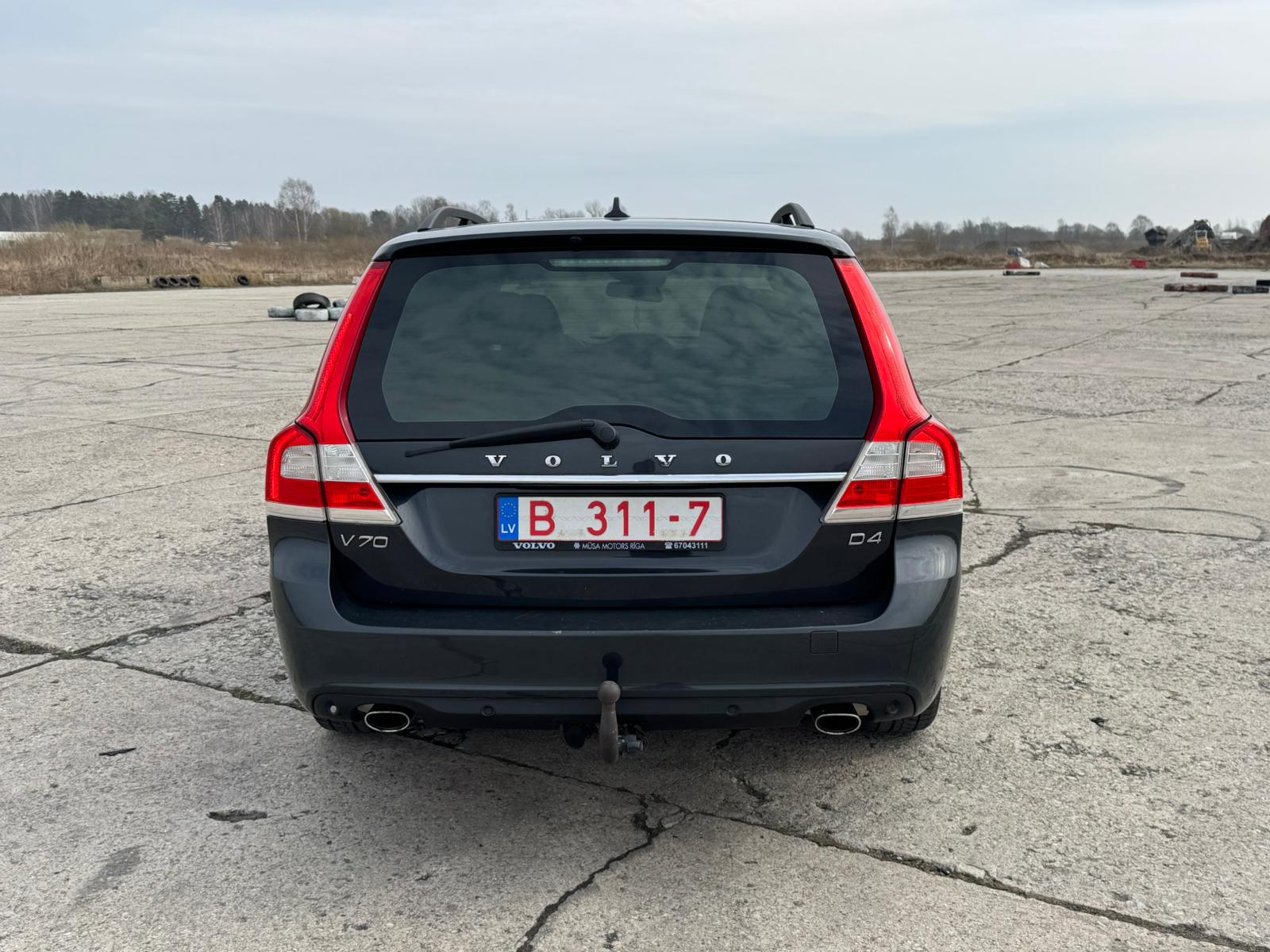 VOLVO V70