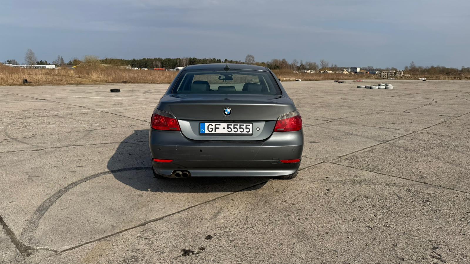 BMW 530 (E60)