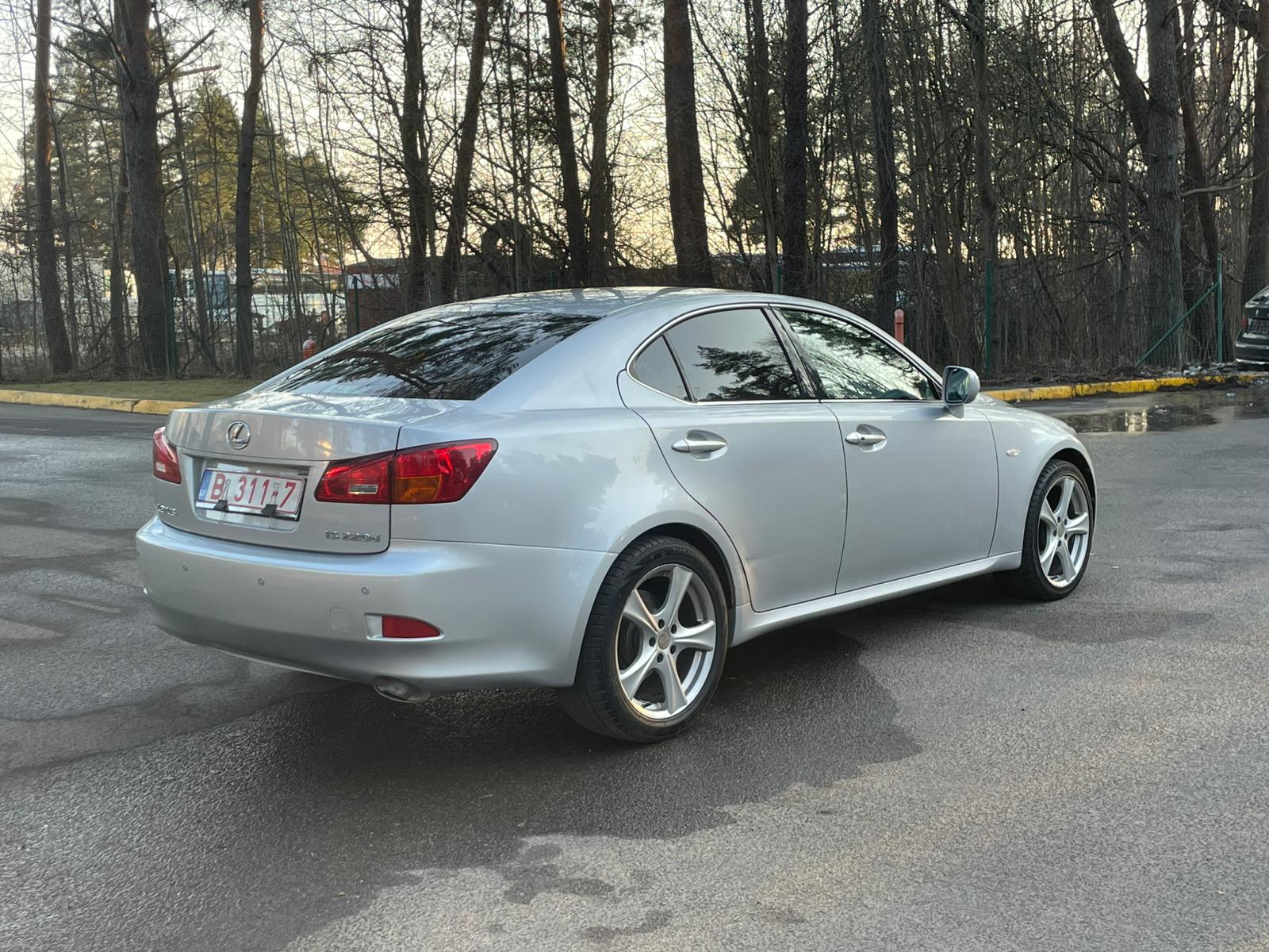 LEXUS IS 220