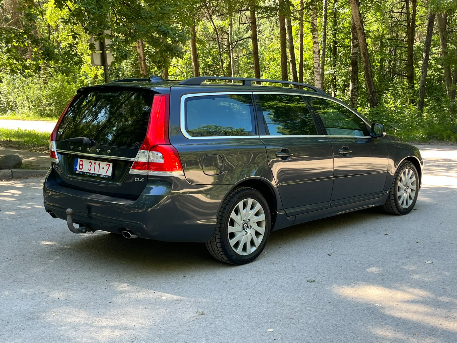 VOLVO V70