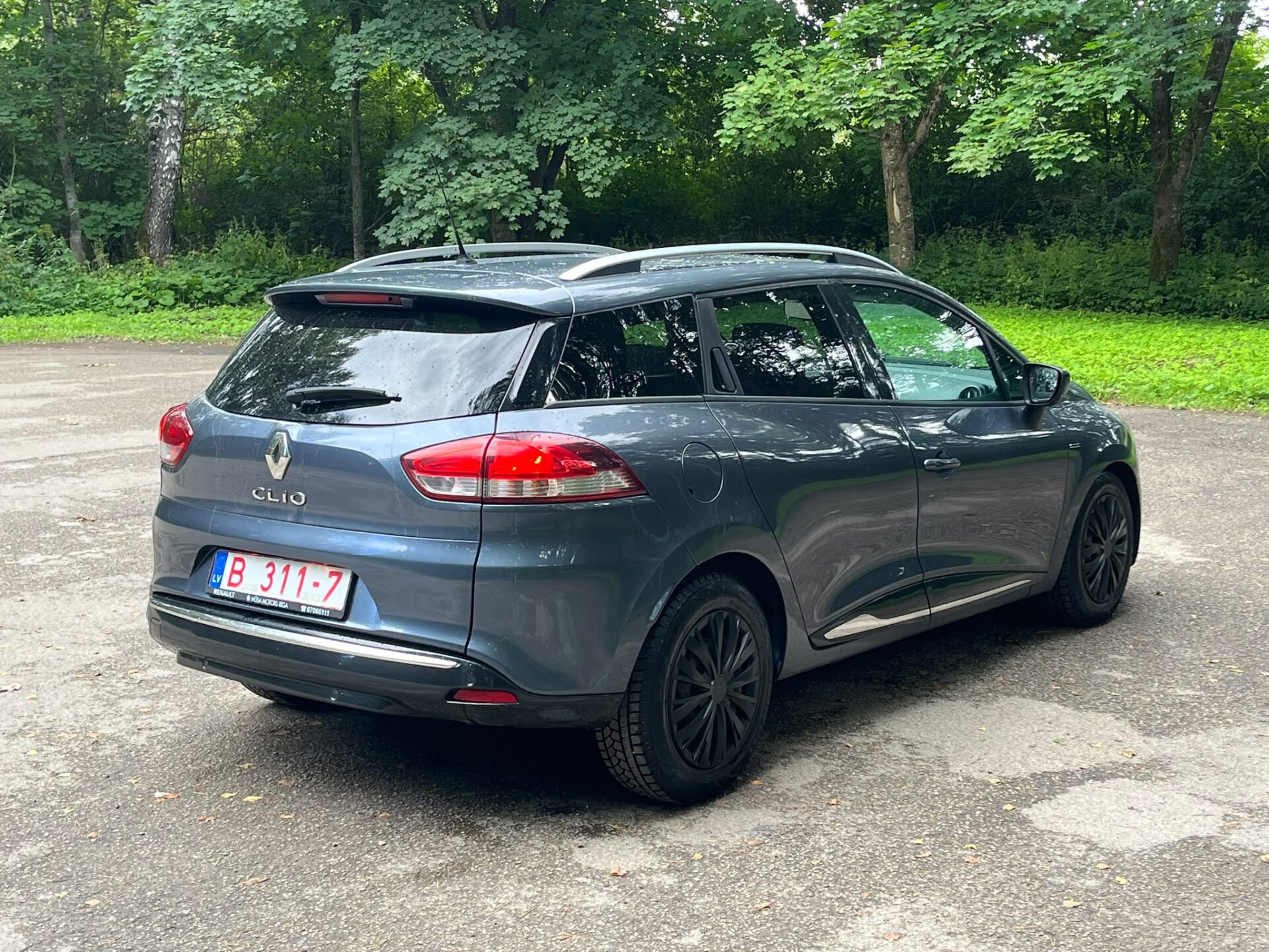 RENAULT CLIO LIMITED EDITION