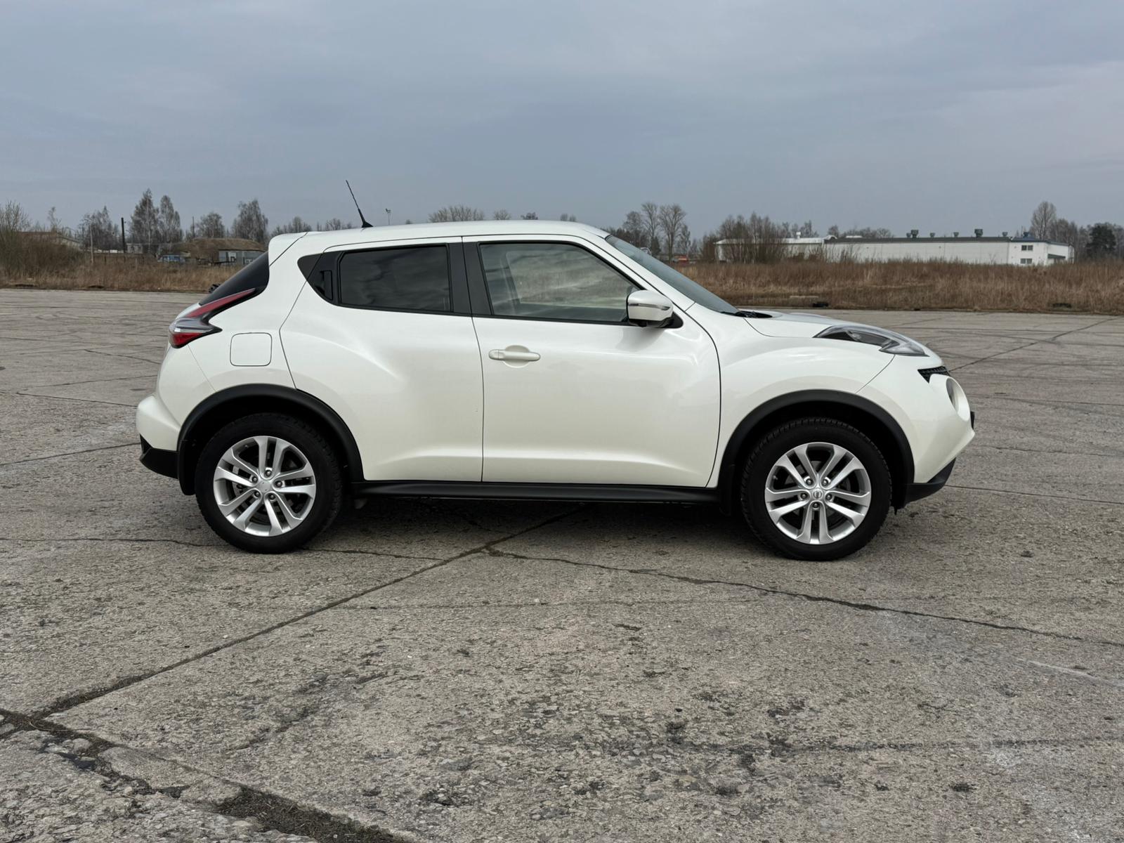 NISSAN JUKE