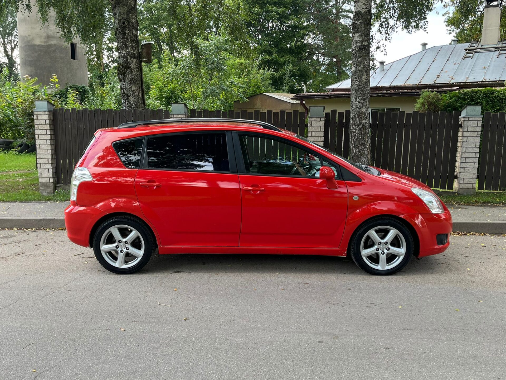 TOYOTA COROLLA VERSO