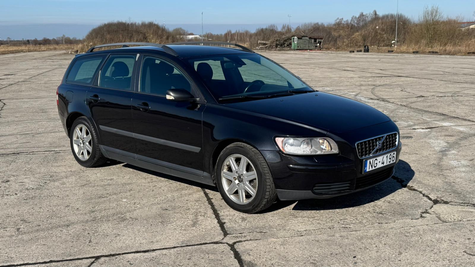 VOLVO V50