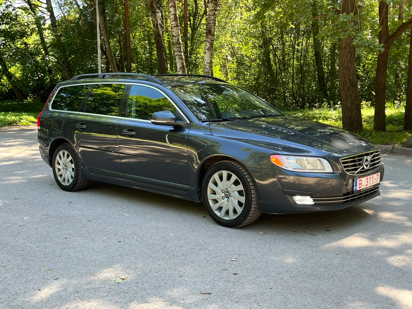 VOLVO V70