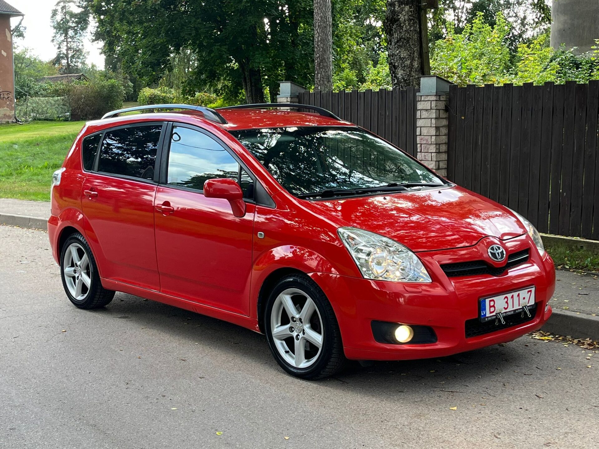 TOYOTA COROLLA VERSO