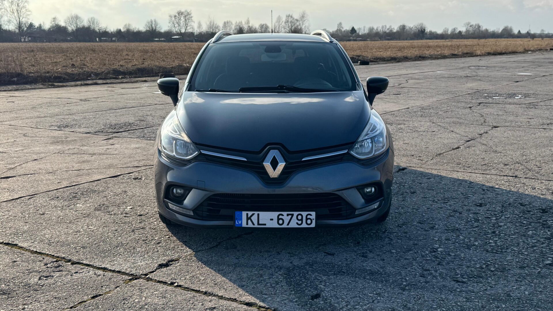 RENAULT CLIO LIMITED EDITION