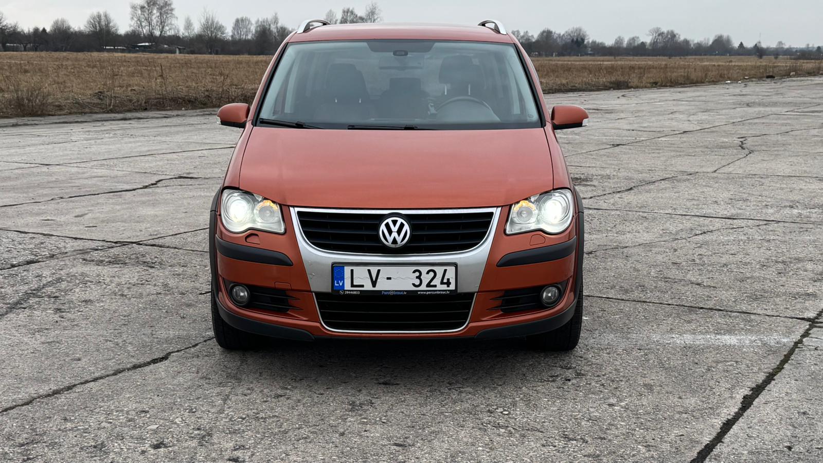 VW TOURAN