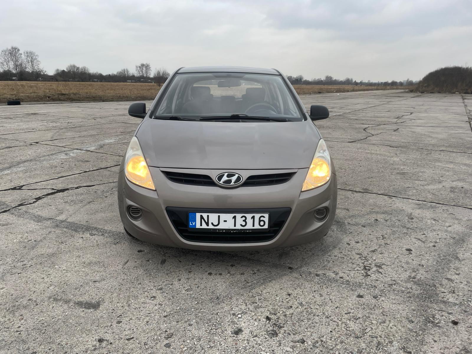 HYNDAI I20