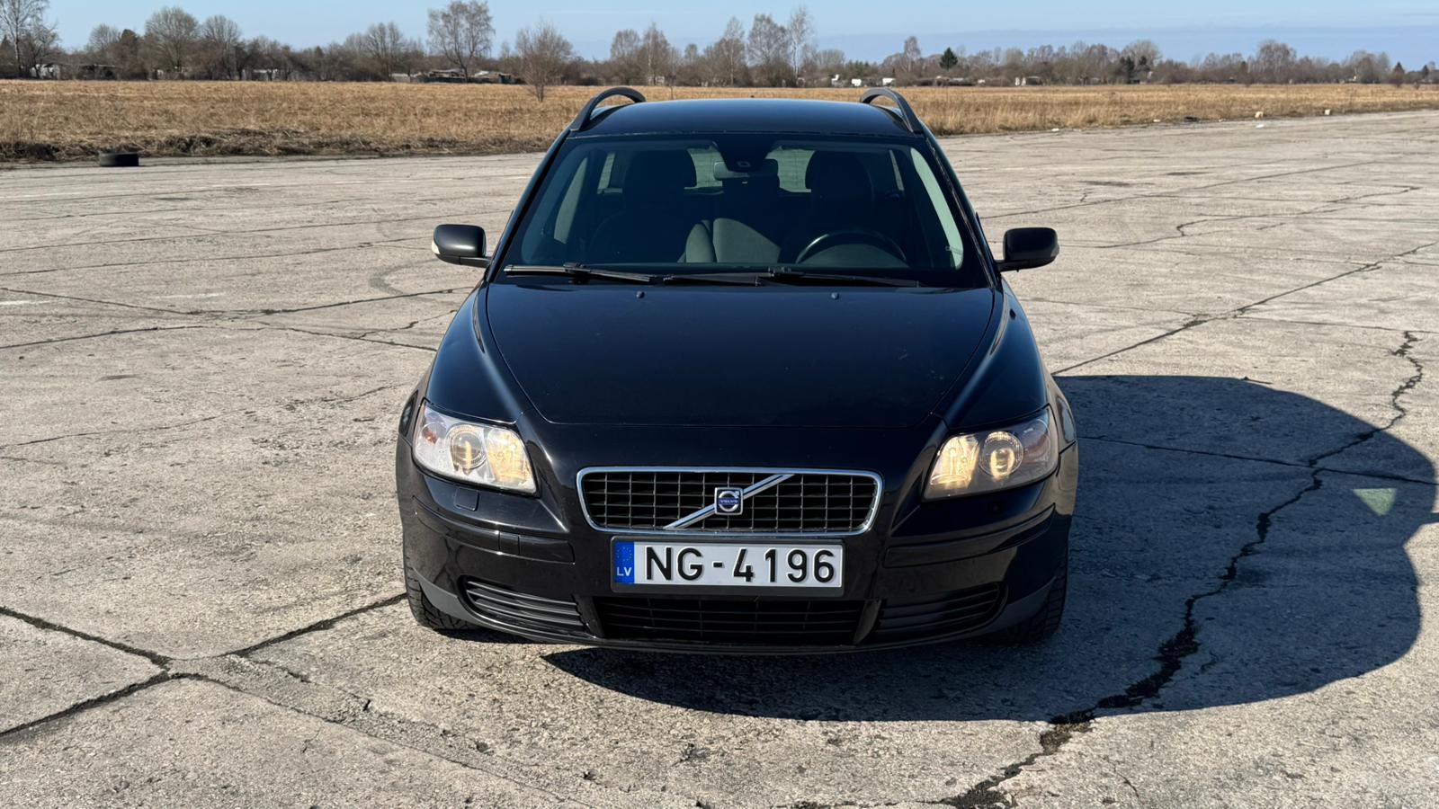 VOLVO V50