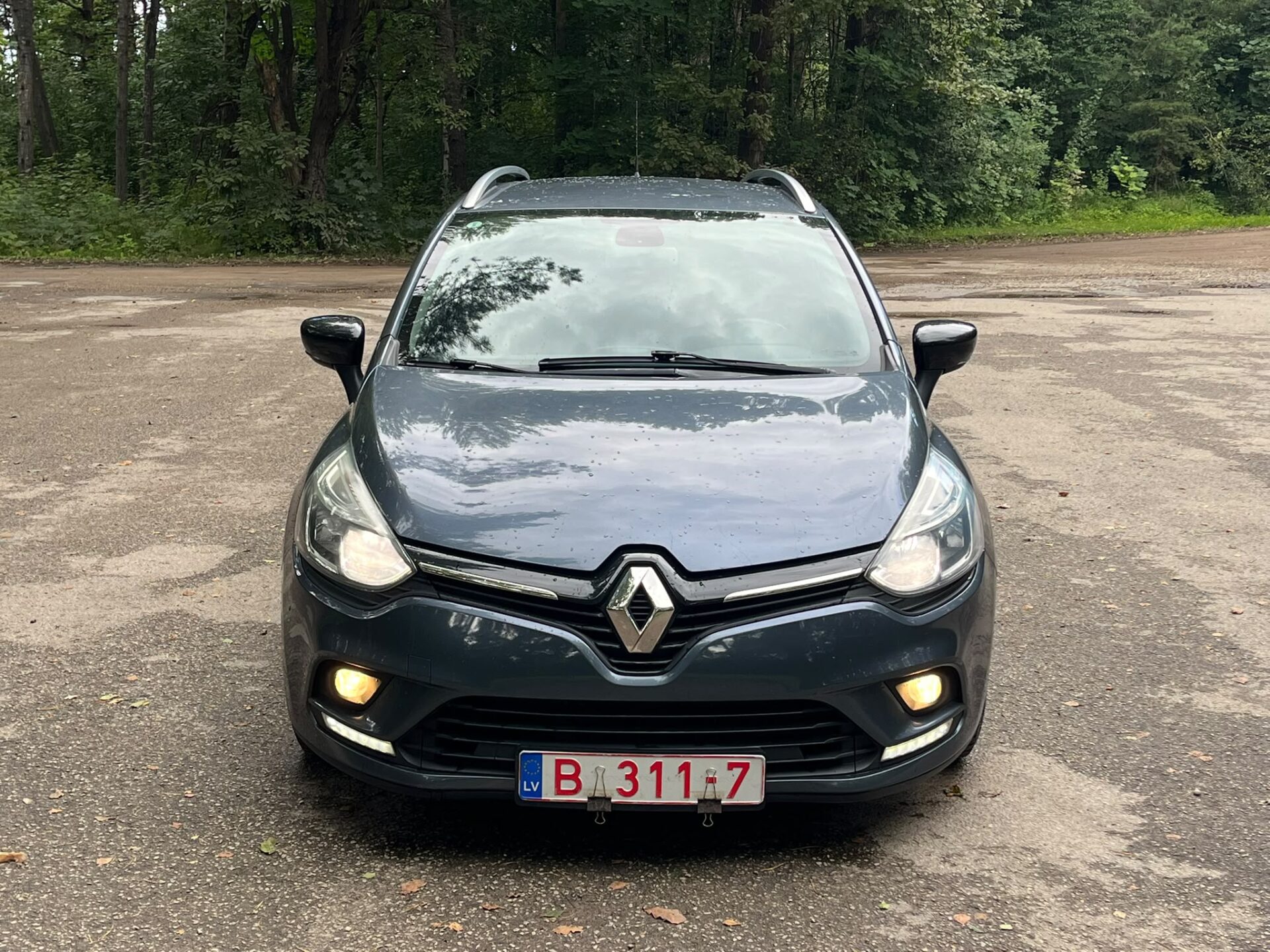 RENAULT CLIO LIMITED EDITION