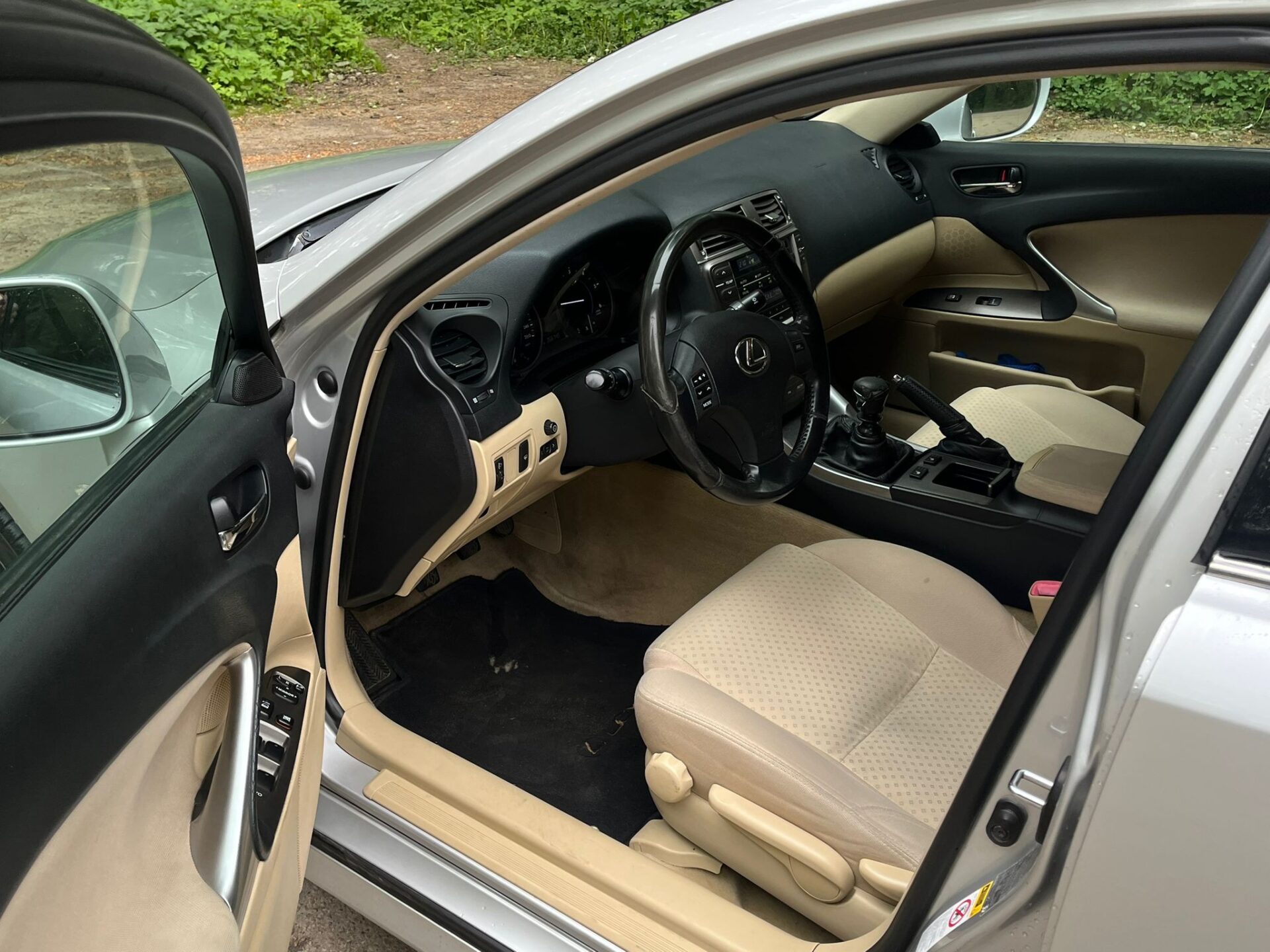 LEXUS IS 220