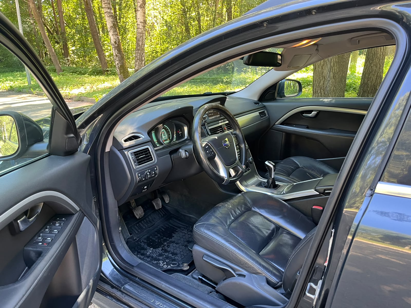 VOLVO V70