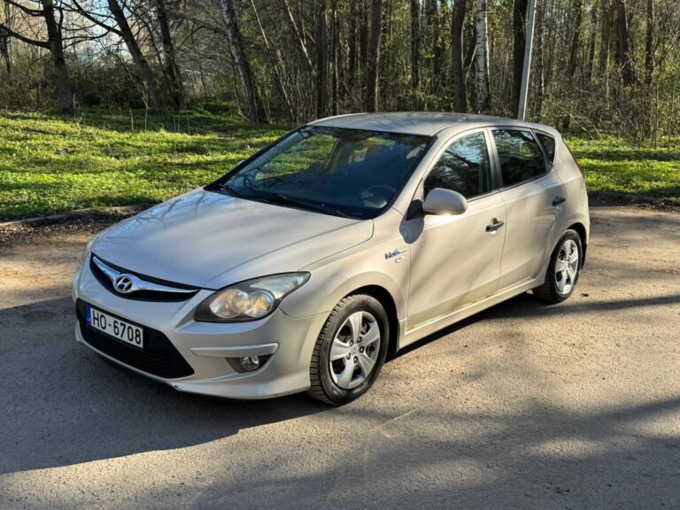 HYUNDAI I30 BLUE DRIVE