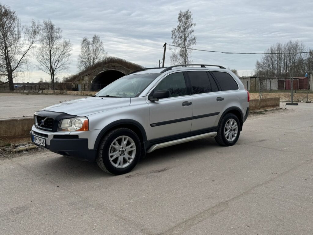 VOLVO XC90 7-VIETAS