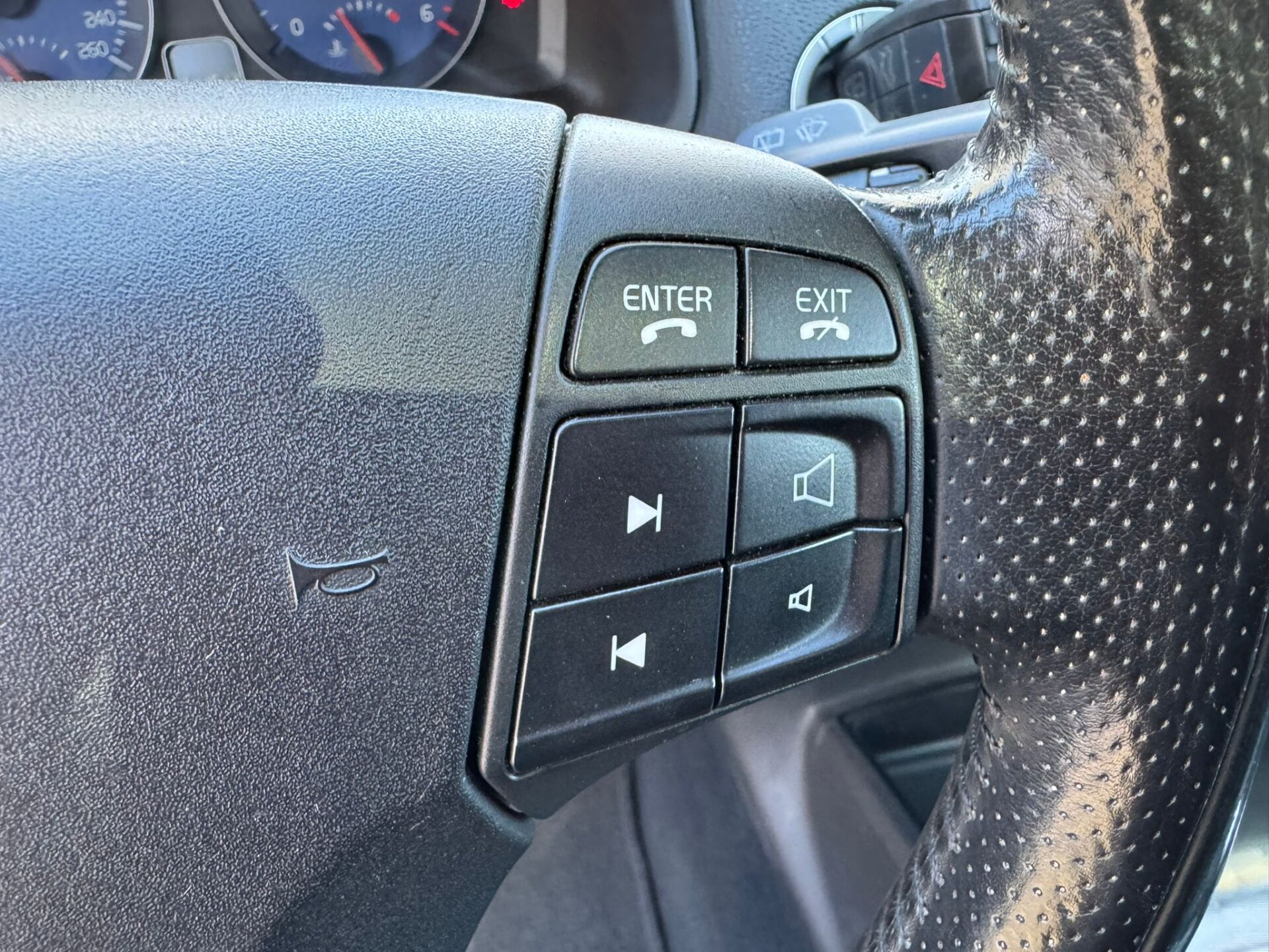 VOLVO C30