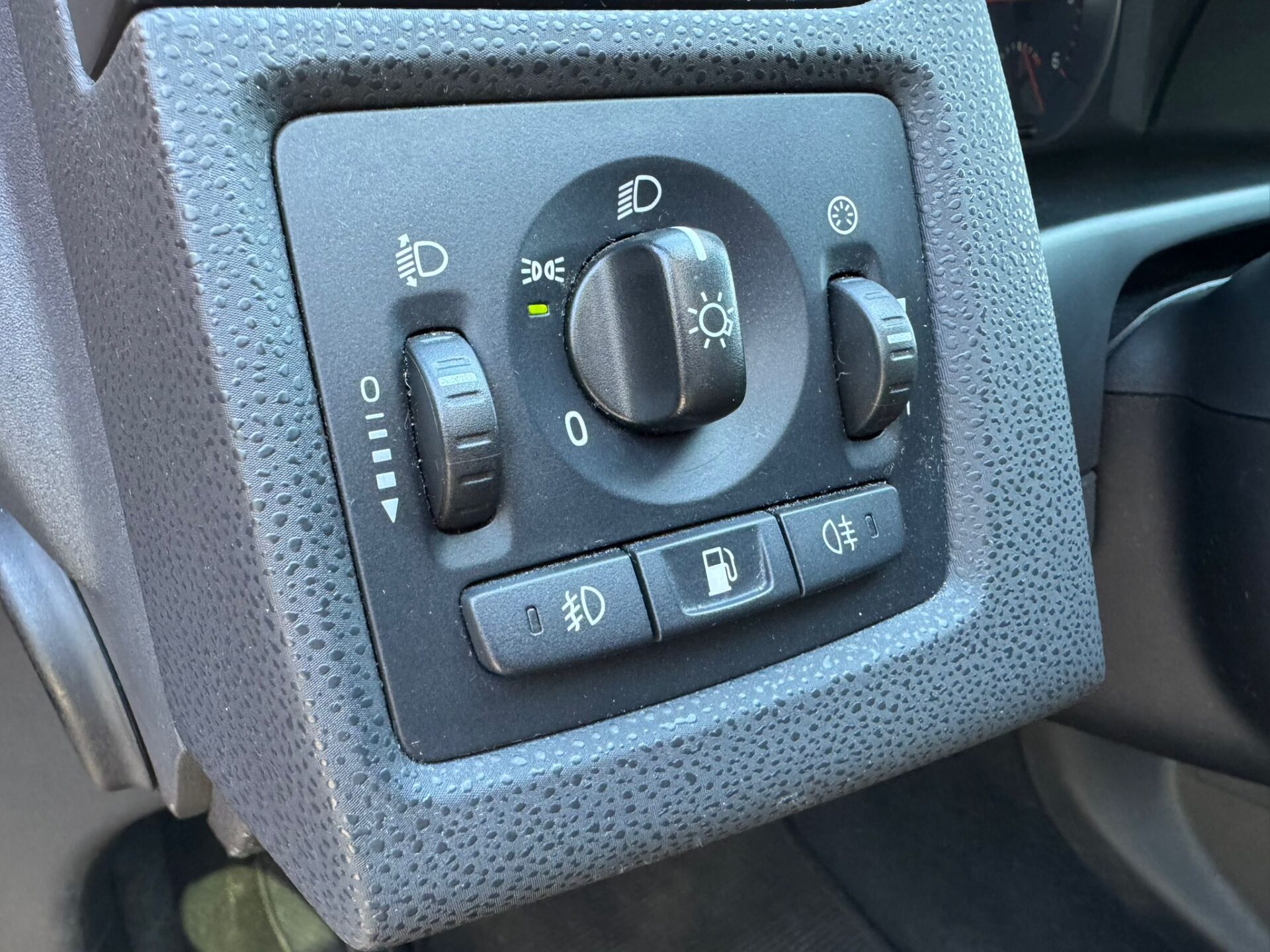 VOLVO C30