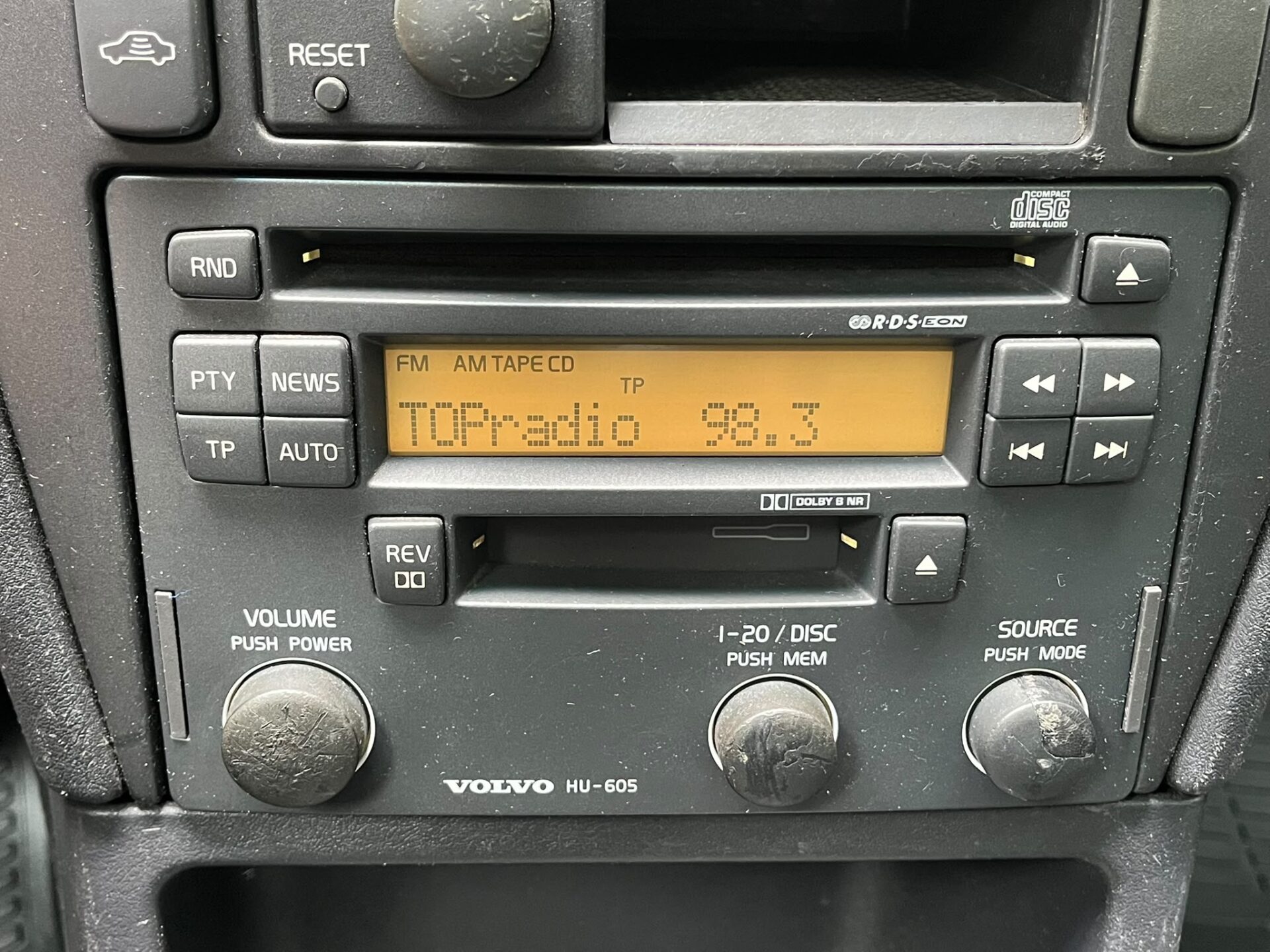 VOLVO V40