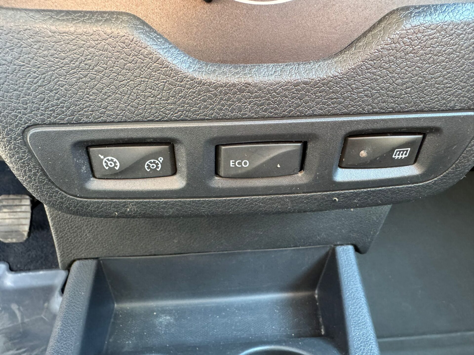 DACIA LODGY 7-VIETAS