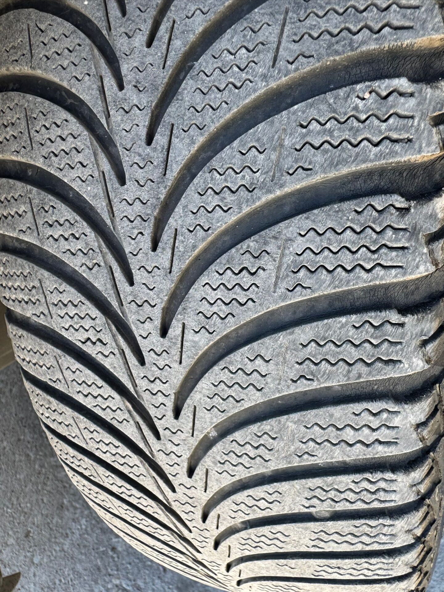 DACIA LODGY 7-VIETAS