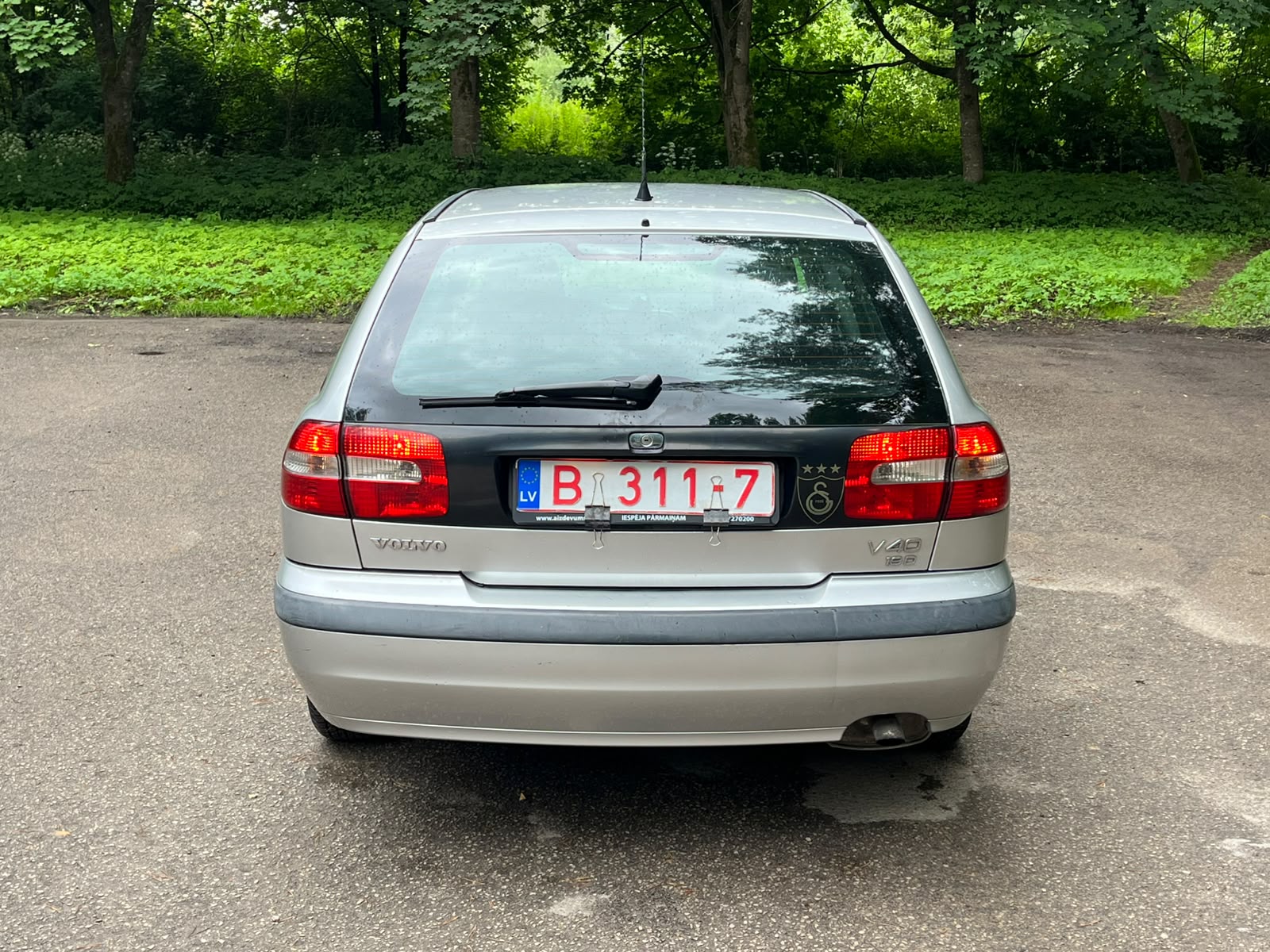 VOLVO V40
