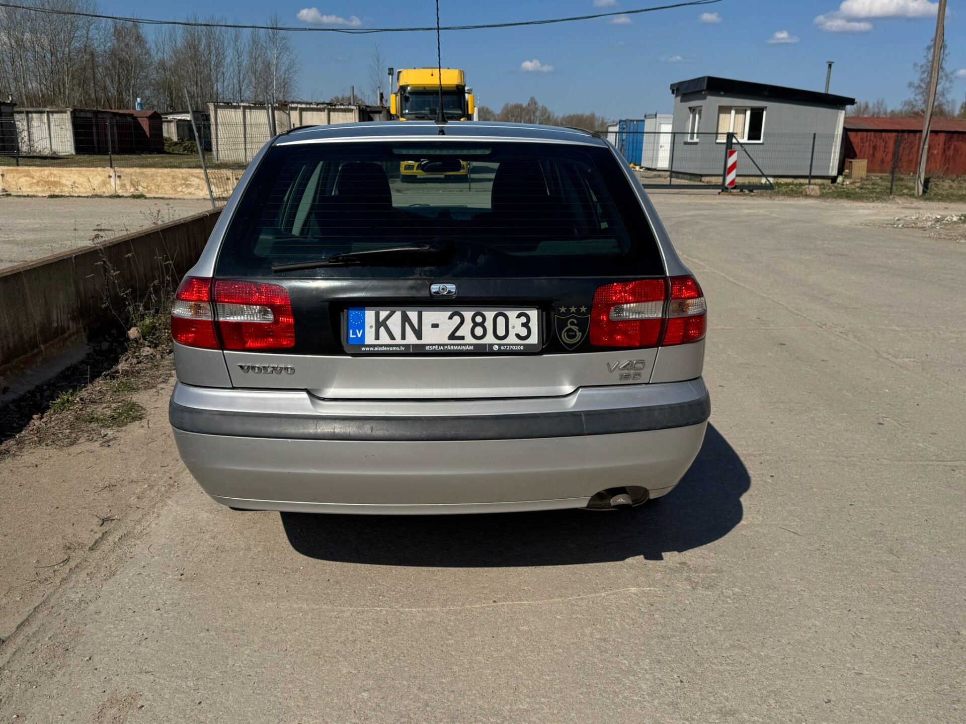 VOLVO V40