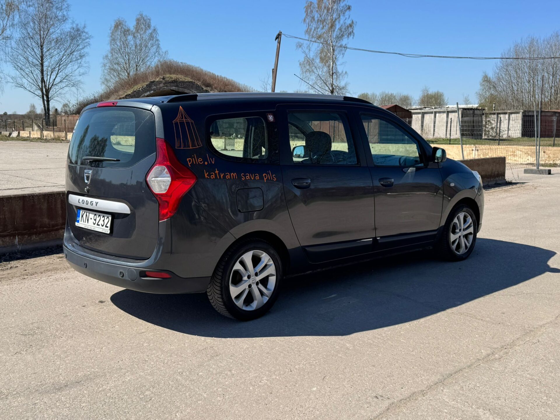DACIA LODGY 7-VIETAS