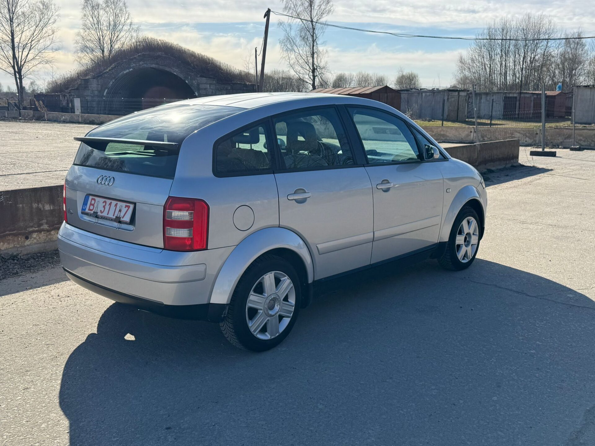 AUDI A2