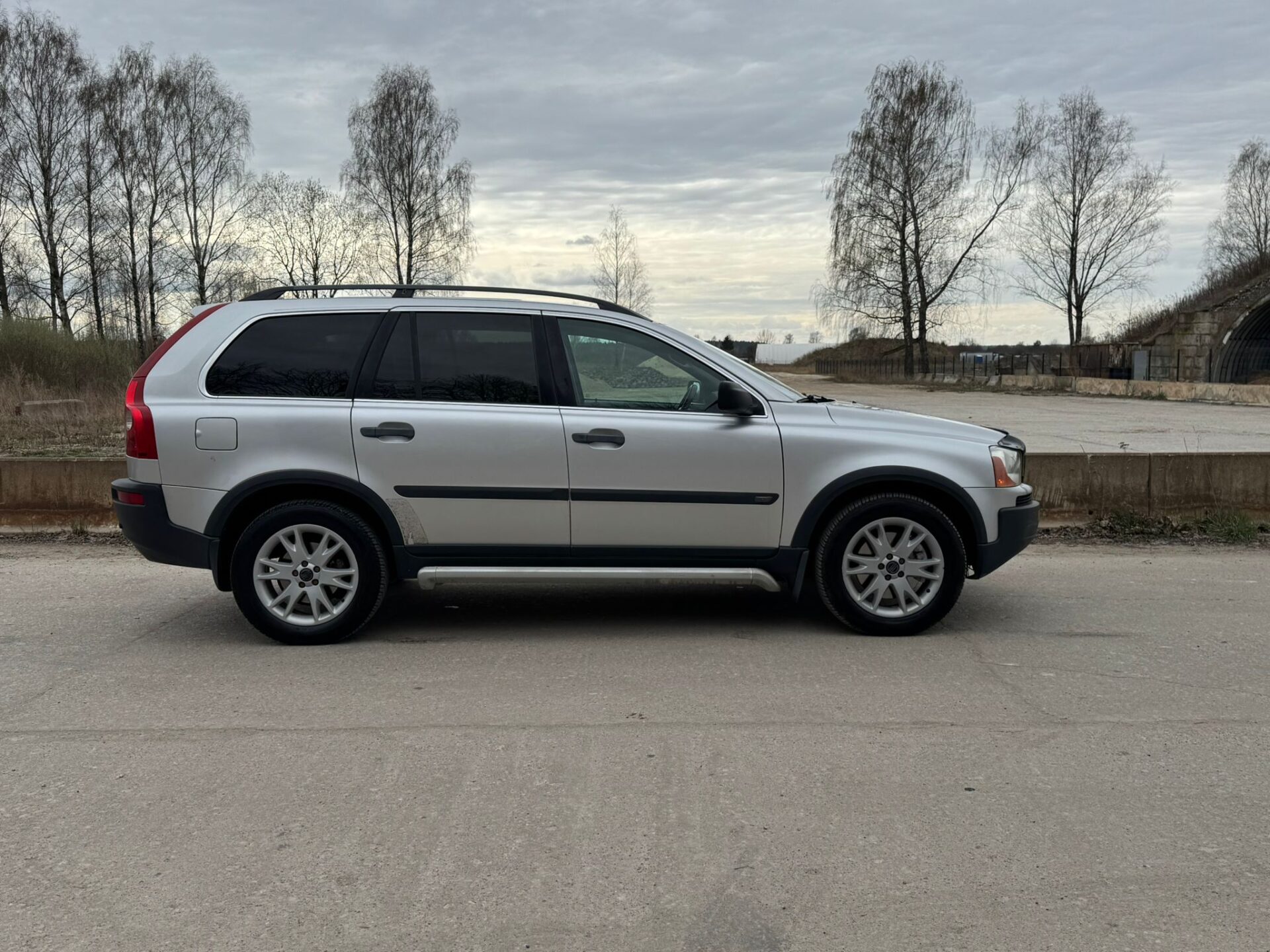 VOLVO XC90 7-VIETAS