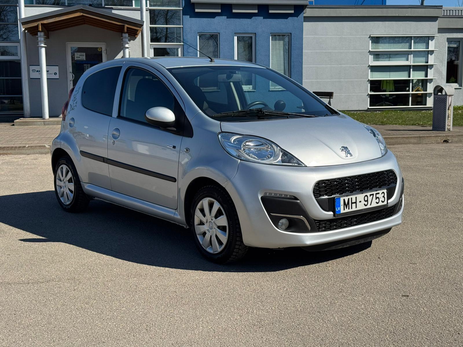 PEUGEOT 107 STYLE