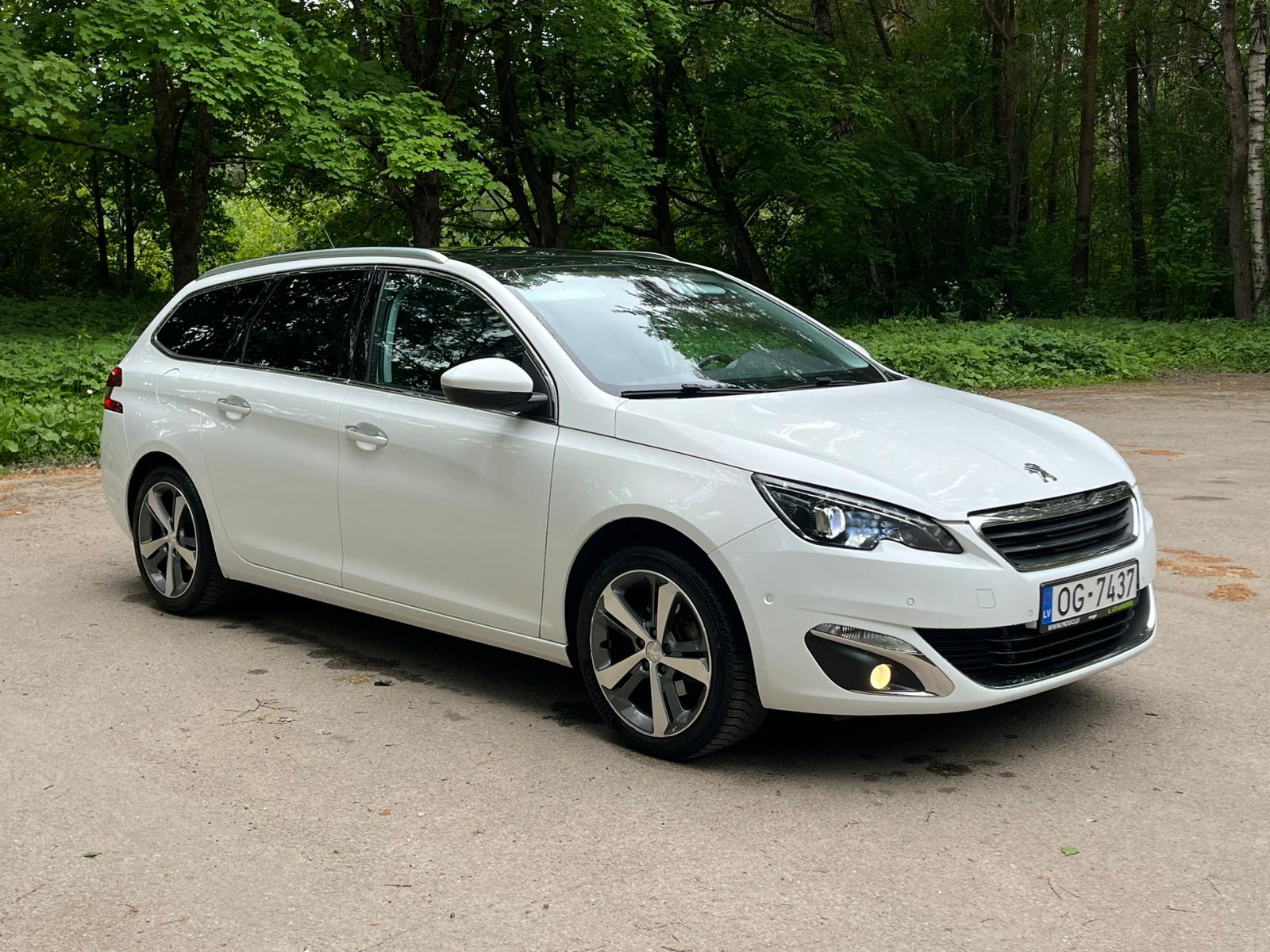 PEUGEOT 308