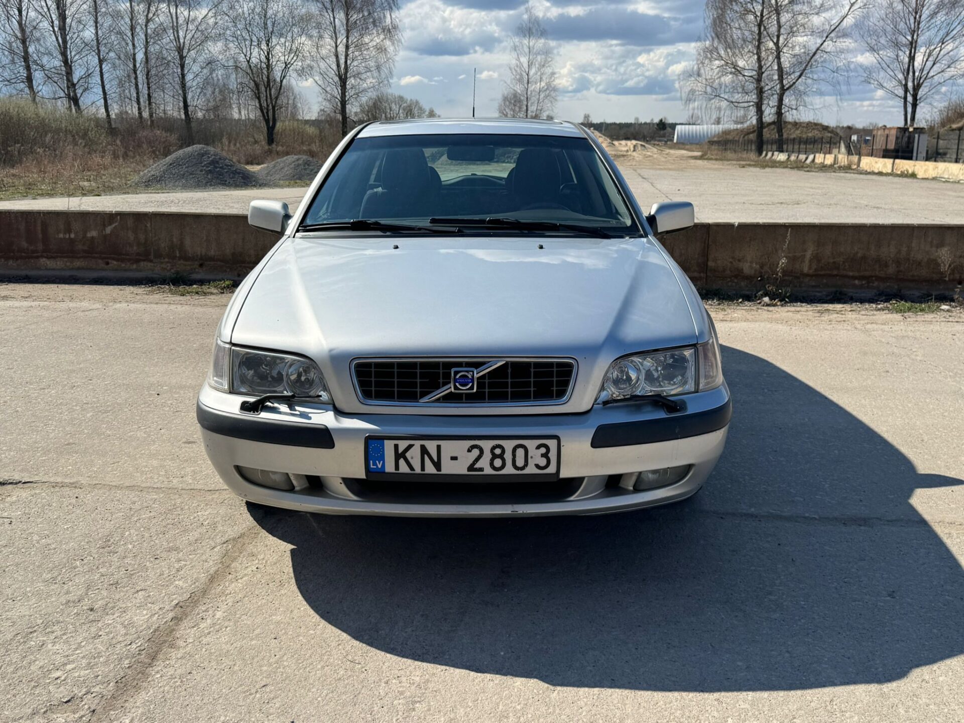 VOLVO V40